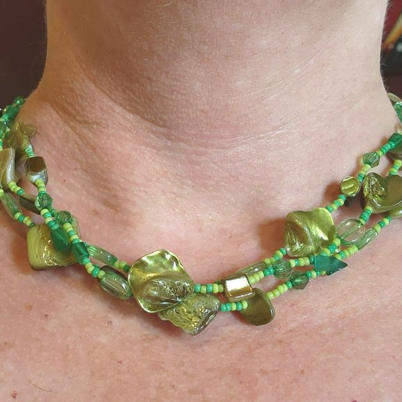 Triple Strand Green MOP Abalone Glass and Seed Bead Statement Necklace - Picture 6 of 11